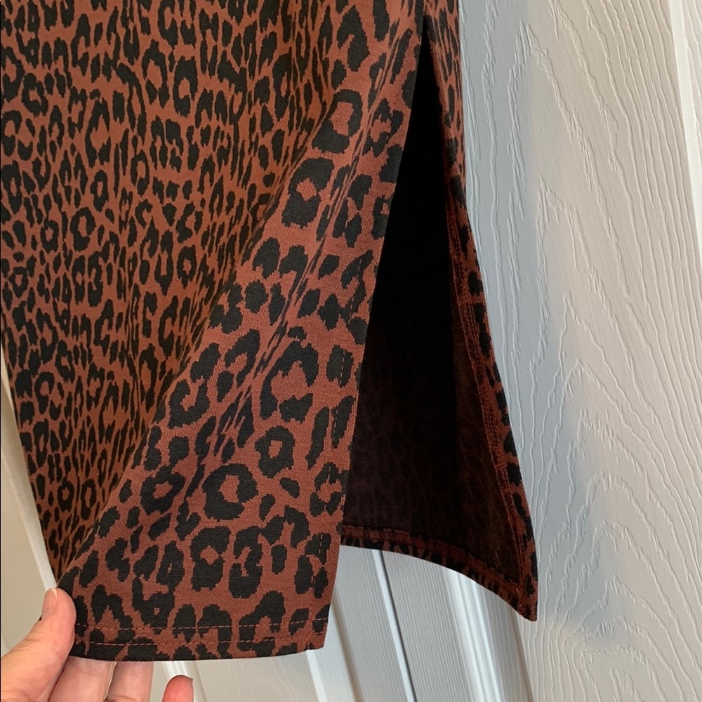Ann Taylor, LOFT, Brown and Black Midi Pencil Skirt, size medium, EUC - Picture 3 of 8
